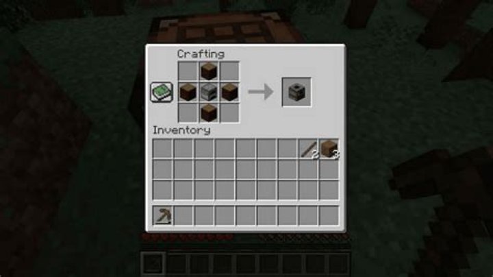 How do you craft a smoker in minecraft